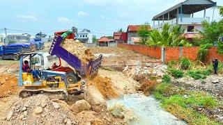 Technique Skill Bulldozer, Processing Filling Up The Land, Dump Truck 5Ton Unloading