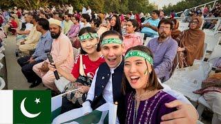 Korean Celebrity was AMAZED to SEE REAL PAKISTAN  @kellykorea