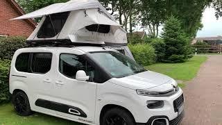 Campwerk Dachzelt Adventure 140 mit Vorzelt auf Citroen Berlingo K9.