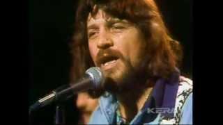 WAYLON JENNINGS - LONESOME ON'RY AND MEAN (Live In TX 1975)