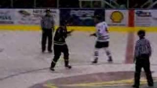 Jake Vigien vs Cody Bray