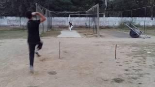 Ismail khan and Zeeshan bowling Farrukh batting net session 19-Oct at Zamindara college.