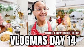 CHRISTMAS BAKING VLOG | VLOGMAS DAY 14 | VIRAL BROWN BUTTER TOFFEE CHOCOLATE CHIP COOKIE RECIPE