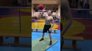 Гири / тренировка  #video #live #sport #сила #спорт #борьба