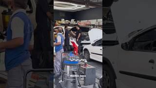 دوست مکانیکمون هایلوکس دوست داشت️#ماشین #مهربانی #ایران #حال_خوب #خودرو #دوربین_مخفی #car #تهران