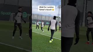 Lamine Yamal’s first touch ‍ (via @fcbarcelona/TT) #shorts