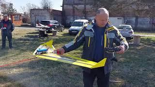 Bungee launch rc plane ( delta wing )