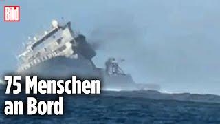 Forschungsschiff versinkt im Meer