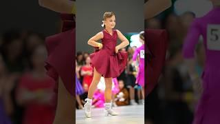 Cha cha  1-2-3  #wdsfdancesport #ballroomdance #wdsf #latindance #chacha #bailesdesalón
