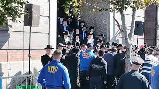 Levaya & Walking With Casket | Rabbi Shlomo Halioua ZT”L & His Mother | Rosh Yeshiva of Chaim Berlin