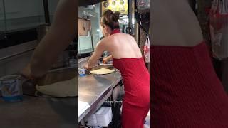 Gorgeous Lady Roti Lady Bangkok - Thai Street Food