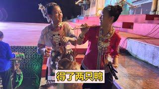 三嫂跟姊妹們去參加週週樂表演，拿到兩隻鴨子兩片豬肉，太開心了【農人家三嫂】