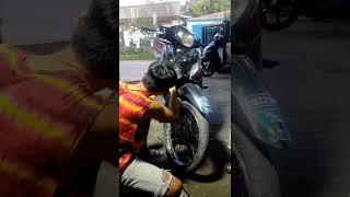 smash 115 change oil,install eagle eye,hazzard,led headlight..