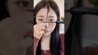 내렸다가 넘겼다가 할 수 있는 1초 컷 시스루뱅 앞머리 자르는법 #shorts
