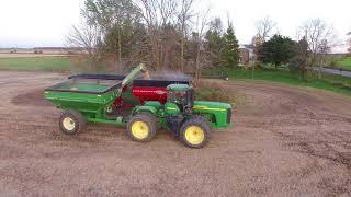 Combining Soybeans - October 2017