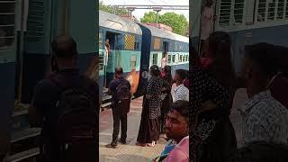 #shilpi#raj#song#shortvideo #trainvideo #railwaystation #jehanabad #whatsappstatus
