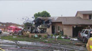 Small plane crashes into Tierrasanta neighborhood, setting home and cars on fire