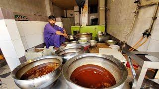 Pakistan MEAT FEAST! Street Food Tour of Karachi Food Street