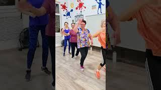 Танцуй и будь счастлива  #zumba #зумба