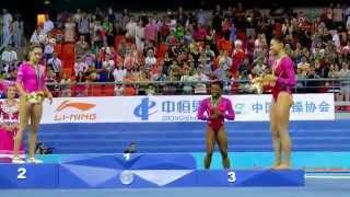 Simone Biles Attacked by bee at World Championships!