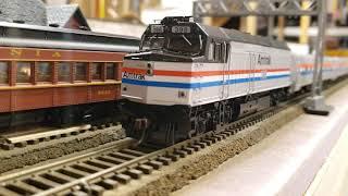 Model Showcase: Kato Amtrak F40PH w/ Loksound V5 and Custom Lighting