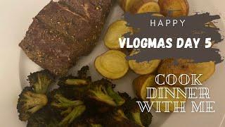 VLOGMAS DAY 5: Cook Dinner With Me  & Grocery Haul