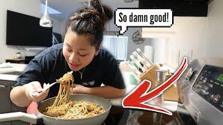 Cooking With TriTri And RiRi | Garlic Noodles!