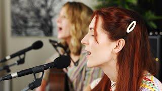 Catch The Wind - MonaLisa Twins (Donovan Cover) // MLT Club Duo Session