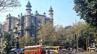 Walking in Mumbai Fort (India)