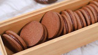 The easiest chocolate sandwich cookies recipe ever , no need to beat the butter,  crispy & crunchy