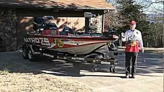 NITRO Swing away Trailer - iboats.com