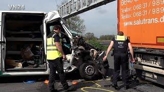 VN24 - Van crashes into truck at the end of a traffic jam on the A1 Freeway