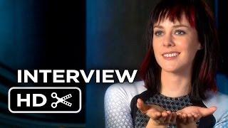 The Hunger Games: Catching Fire Jena Malone Interview (2013) HD