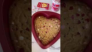 Easy last minute Valentine’s Day idea #recipe #dessert #cookiecake #valentinesday #recipevideo