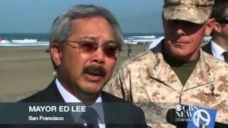 Marines hovercraft lands on San Francisco beach