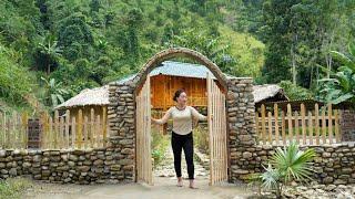 "Finishing the Arch Gate and Wooden Fence Around the Farm | Trieu Mai Huong"