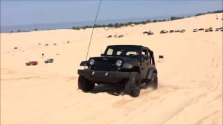 Turbo Jeep Sand Dune Climbing