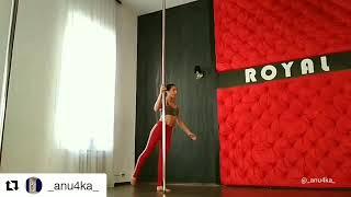 Анна Глухова, тренер Royal Pole Dance , новый шпагат на пилоне