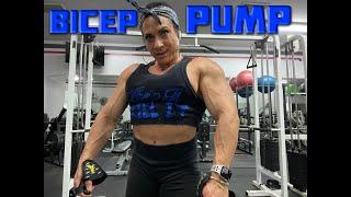 Female Bodybuilder Ripped Vixen Biceps