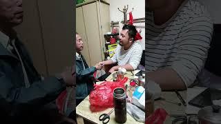 镇海老伯失业血泪史曾遭报复 罹患重疾医保却形同虚设