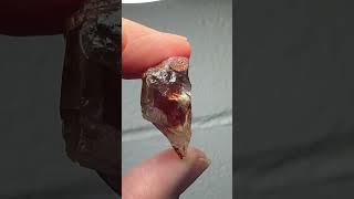 W7541-oregon-sunstone-49.76-ct-rough-ravenstein