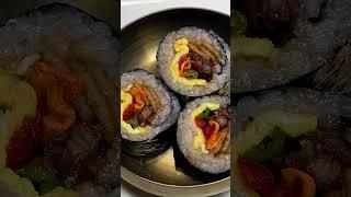 꼬마김밥  맛있어요 중독성되요^^