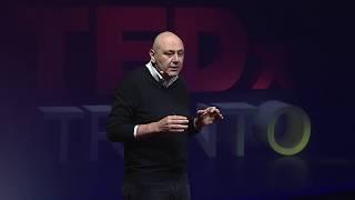 Fare impresa (quasi) senza lavoro e senza capitali | Carlo Alberto Carnevale Maffè | TEDxTrento