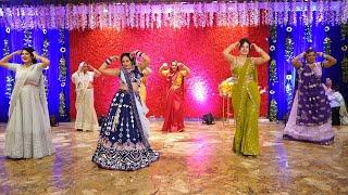 STUNNING ENGAGEMENT DANCE PERFORMANCE BY BRIDE AND HER FAMILY ️/ MANSI YADAV ENGAGEMENT DANCE VIDEO