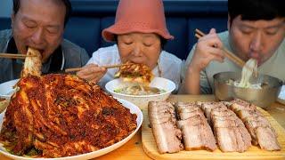 직접 심은 배추로 만든 올해 김장 김치! 바지락 칼국수와 보쌈까지 (How to make Heungsam's Kimchi) 요리&먹방!! - Mukbang eating show