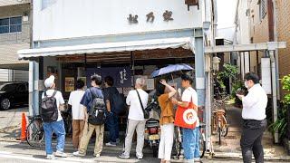 【京都】特大かつ丼爆盛りラッシュ！信じられない神業注文さばきが炸裂する行列うどん食堂丨Udon Restaurant's Ultimate Egg Rice Bowl