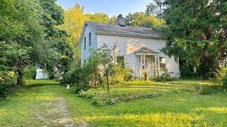 The Creepiest ABANDONED House in the Middle Of Nowhere | PARANORMAL ACTIVITY CAUGHT ON CAMERA