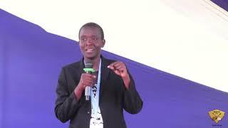 Pst.  Elizabeth Mokoro teaches Family Life at Mathare North Campmeeting