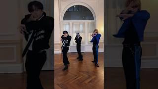 My bullet goes  #ChkChkBoom #StrayKids #스트레이키즈 #ATE #StrayKidsComeback #YouMakeStrayKidsStay