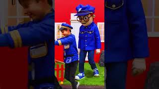  يلعب الأطفال دور الشرطة واللصوص  #shorts